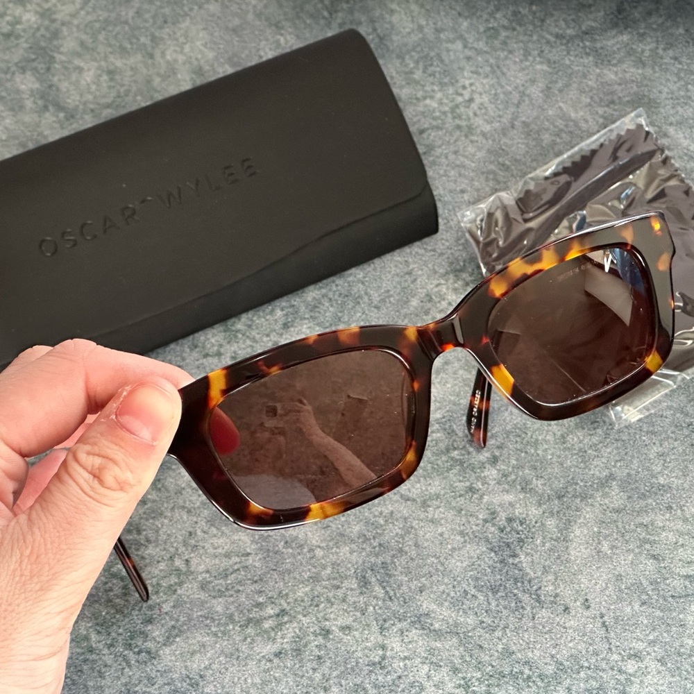 Oscar Wylee Christina Sunglasses